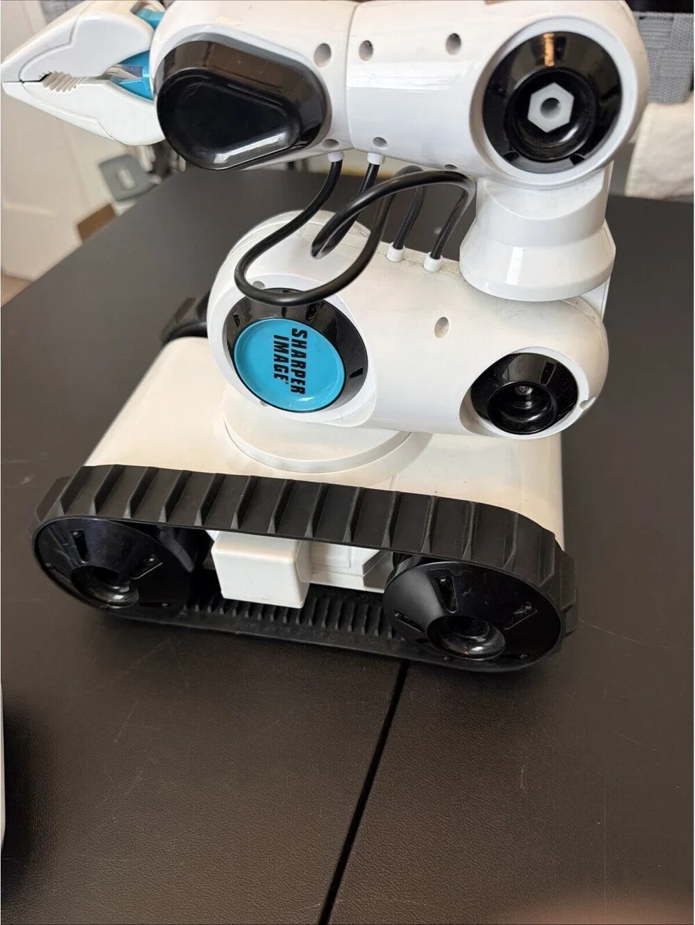 Sharper Image Remote Control Robot Arm Tank Tread Articulated Claw Toy White